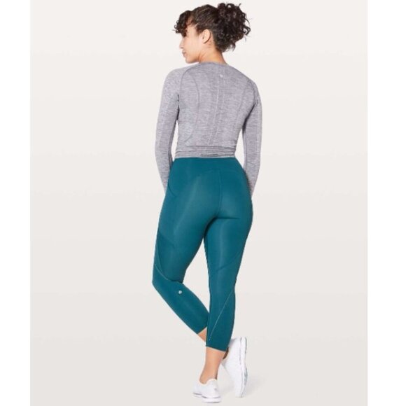 lululemon athletica Teal Leggings - Picture 2 of 10